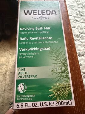 Weleda Reviving Bath Milk - Pine (Green)